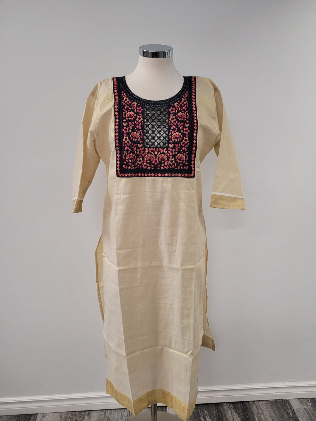 TISSUE KASAVU STRIPED KURTHI