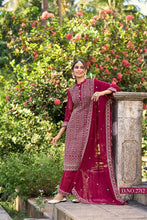 Load image into Gallery viewer, ROSE PINK SALWAR SUIT
