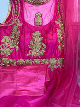 Load image into Gallery viewer, PARTYWEAR ANARKALI SUIT
