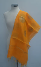 Load image into Gallery viewer, DUPATTA - GOLDEN THREAD WORK
