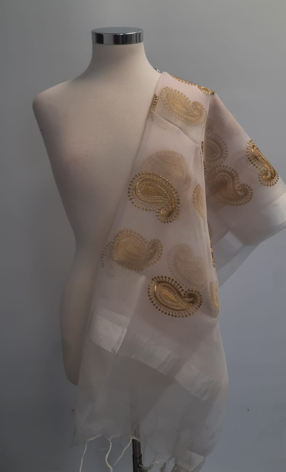 DUPATTA - GOLDEN THREAD WORK