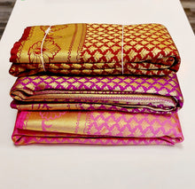 Load image into Gallery viewer, KANJIVARAM SILK SAREE
